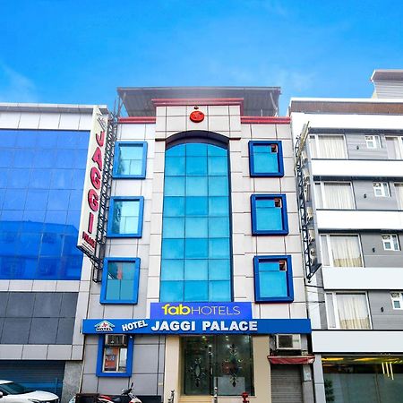 דלהי Fabhotel Jaggi Palace Karol Bagh מראה חיצוני תמונה