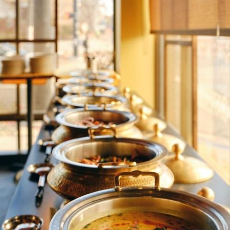 דלהי Fabhotel Jaggi Palace Karol Bagh מראה חיצוני תמונה