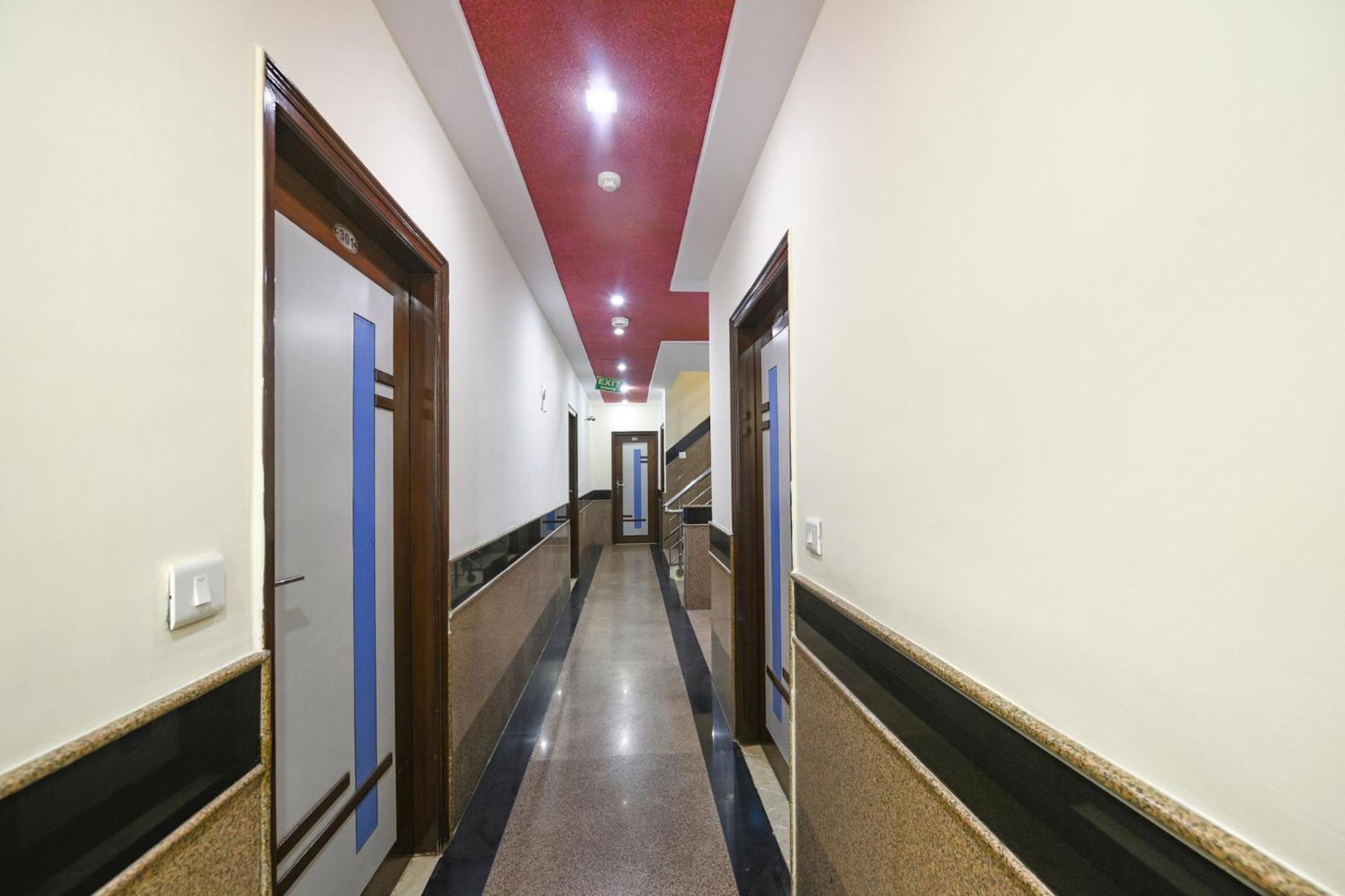 דלהי Fabhotel Jaggi Palace Karol Bagh מראה חיצוני תמונה